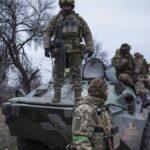 Bόρεια Κορέα για ΗΠΑ: Διαψεύδει κατηγορηματικά πως προμηθεύει τη Ρωσία με όπλα και πυρομαχικά