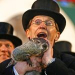 ΗΠΑ – Ημέρα της Μαρμότας: Ο Φιλ βγήκε από την κουφάλα δένδρου για να προβλέψει τον καιρό