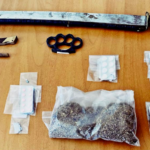 Σύλληψη άνδρα στη Λαμία για ναρκωτικά και οπλοκατοχή