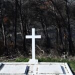 Τέως βασιλιάς Κωνσταντίνος: Αποκαλυπτήρια του τάφου – Τι γράφει η μαρμάρινη πλάκα