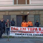 Πειραιάς: Κατάληψη λιμενεργατών στο ΣΕΒ – Ζητούν την εφαρμογή βαρέων και ανθυγιεινών για όλους