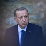 Απειλές Ερντογάν προς τη Δύση: Θα πληρώσουν για το κλείσιμο των προξενείων τους