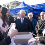 Βασιλιάς Κάρολος: Συνάντησε εθελοντές που συγκεντρώνουν βοήθεια για Τουρκία και Συρία