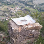 Ποταμούλα: Εικόνες ντροπής – Κατέστρεψαν το εικονοστάσι στο Τσουγκρί.