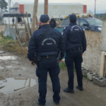 Τρείς συλλήψεις σε αστυνομικές επιχειρήσεις σε οικισμούς Ρομά σε Αλίαρτο και Θήβα