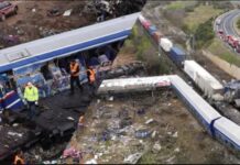 Τέμπη: Ανακλήθηκαν έξι εκταφές νεκρών – Εξελίξεις, τι λένε συγγενείς