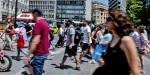 ΕΕ: Ώς τα 31 μένουν στο πατρικό τους οι Έλληνες -Τι ισχύει σε άλλες χώρες