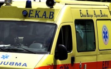 Αχαρνές: Πήγε να χάσει τη γυναίκα του λόγω καθυστέρησης του ασθενοφόρου – «Την έβλεπα να αιμορραγεί & το ασθενοφόρο δεν ερχόταν»