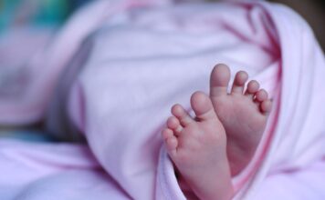 Ζάκυνθος: Κινδύνευσε μωρό 5 μηνών με μηνιγγίτιδα επειδή δεν πήγε γιατρός να το εξετάσει