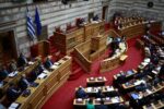 Βουλή: Σφοδρή αντιπαράθεση στη συζήτηση για το φορολογικό νομοσχέδιο
