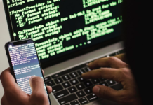 Οι «ιδιώτες» των υποκλοπών και οι σχέσεις τους με το κράτος & τα κυβερνητικά στελέχη – Ο δικηγόρος θυμάτων του Predator στις «Εξελίξεις Τώρα»