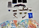 Τρείς συλλήψεις στη Χαλκίδα για ναρκωτικά και οπλοκατοχή (φωτο)