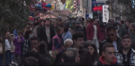 Ερμού: Κοσμοσυρροή με ανοιχτά καταστήματα και εκπτώσεις