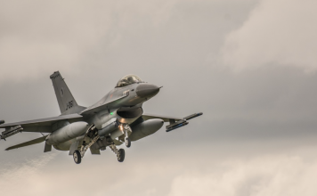 «Αερομαχία» πάνω από το Αιγαίο – Τουρκικά F-16 παραβίασαν τον ελληνικό εναέριο χώρο