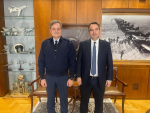 Συνάντηση Παπαθανάση με τον αρχηγό του Γενικού Επιτελείου Αεροπορίας