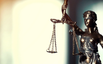 Δίκη Χρυσής Αυγής: Ισόβια στον Ρουπακιά – 13 χρόνια στο «διευθυντήριο» της εγκληματικής οργάνωσης