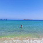 Ελεονώρα Μελέτη: Αγκαλιά με την κόρη της, Αλεξάνδρα στην παραλία – Φωτογραφία