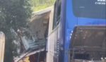 Κέρκυρα: Τουριστικό λεωφορείο «καρφώθηκε» σε νταλίκα – Ένας νεκρός