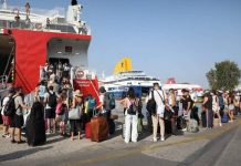 Αναχωρούν οι αδειούχοι του Ιουλίου