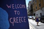 Η Αθήνα πλημμυρίζει με τουρίστες – Η καλύτερη σεζόν στα χρονικά