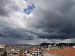 Αγρίνιο: Πτώση κεραυνών και σφοδρή κακοκαιρία τα ξημερώματα