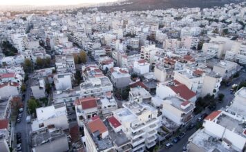 Στεγαστική κρίση: Δραματική αύξηση έως 85% στις τιμές των ακινήτων την τελευταία δεκαετία