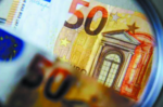 Η πληρωμή των συντάξεων μετά το Πάσχα προκαλεί τις αντιδράσεις των κομμάτων