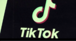 Μήνυση στο TikTok μετά τις αυτοκτονίες