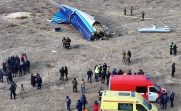 Καζακστάν: Την Μόσχα κατηγορεί το Αζερμπαϊτζάν για τη συντριβή του αεροσκάφους