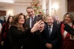 Στο Μαξίμου 111 γαλάζιοι βουλευτές χωρίς την παρουσία υπουργών & υφυπουργών
