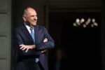 Εξωτερική Πολιτική: Συνάντηση και ενημέρωση Γεραπετρίτη στους πολιτικούς αρχηγούς