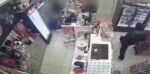 Θεσσαλονίκη: Βίντεο ντοκουμέντο από ληστεία σε μίνι μάρκετ