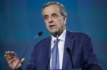 Αντώνης Σαμαράς: Βολές κατά της κυβέρνησης για τους χειρισμούς της στην τραγωδία των Τεμπών