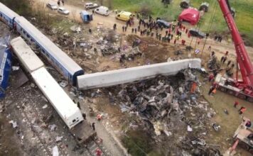 Έφοδος του ΣΔΟΕ στα γραφεία του Συλλόγου των Θυμάτων των Τεμπών