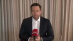 Στέφανος Κασσελάκης: «Γιατί δεν έχει κινηθεί η δικαιοσύνη για τα μονταρισμένα ηχητικά για τα Τέμπη;»