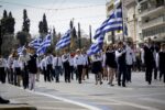 Πάτρα: Γυμναστής ζήτησε «ψηλές & αδύνατες» μαθήτριες για την παρέλαση της 25ης Μαρτίου