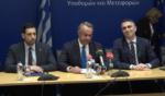 Υπό τη σκιά της τραγωδίας των Τεμπών έγινε η τελετή παράδοσης – παραλαβής στο υπουργείο Μεταφορών