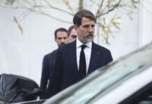 Ανοιχτό το ενδεχόμενο δημιουργίας κόμματος αφήνει ο Παύλος ντε Γκρες