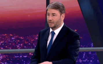 Νίκος Ανδρουλάκης: «Βλέπω deal μεταξύ Μητσοτάκη και Καραμανλή – Εσωκομματικό παζάρι η κατηγορία του»