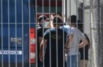 Στη φυλακή οι δύο άντρες που επιτέθηκαν με τσεκούρι σε ντελιβερά στα Χανιά