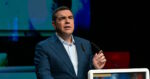 Ο Αλέξης Τσίπρας απάντησε στον Κυριάκο Μητσοτάκη: «Να ξεπλυθεί ζητάει όποιος είναι λερωμένος, εγώ δεν είμαι σίγουρα»