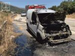 Αυτοκίνητο που κινούνταν στην ΕΟ Αμφιλοχίας-Αγρινίου τυλίχθηκε στις φλόγες (φωτο)