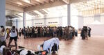 Σε «αναμμένα κάρβουνα» η κυβέρνηση για τις «καραβιές» μεταναστών και τη δομή στην Κρήτη: Το διπλό πολιτικό κόστος και το «στοίχημα» Χαφτάρ