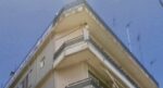 Τραγωδία στο Αγρίνιο: Γυναίκα έπεσε στο κενό από μπαλκόνι 4ου ορόφου πολυκατοικίας (video)