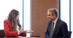 Ο Κυριάκος Μητσοτάκης συναντήθηκε με την Κίμπερλι Γκίλφοϊλ στη Νέα Υόρκη