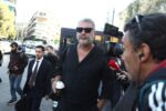 Ένοχος ο Βασίλης Μπισμπίκης για τις φθορές στα αυτοκίνητα – «Καμπάνα» 7.000 ευρώ