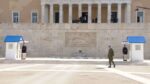 Προσλήφθηκε ιδιωτική εταιρεία καθαρισμού για τον Άγνωστο Στρατιώτη από το υπουργείο Άμυνας