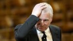Μεγάλη Βρετανία: Ο βασιλιάς Κάρολος αφαίρεσε τον τίτλο του Άντριου – Το χρονικό ενός βασιλικού σκανδάλου