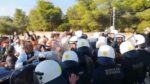 Νοσοκομείο «Αττικόν»: Επεισόδια & ρίψη χημικών κατά την επίσκεψη Μητσοτάκη – Γεωργιάδη