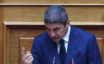 Ο Λευτέρης Αυγενάκης απαντά στον Στέφανο Κασσελάκη με το Ε9 και δίνει ραντεβού μαζί του στα δικαστήρια